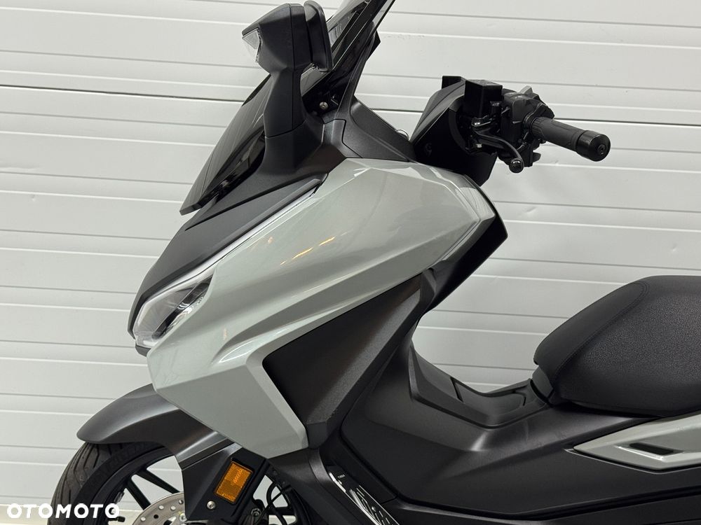 Honda NSS - 22