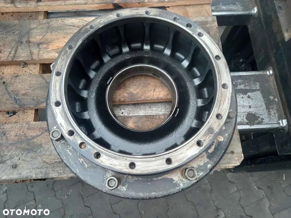 Piasta przedniego mostu 48028909 New Holland T7.230 - 3