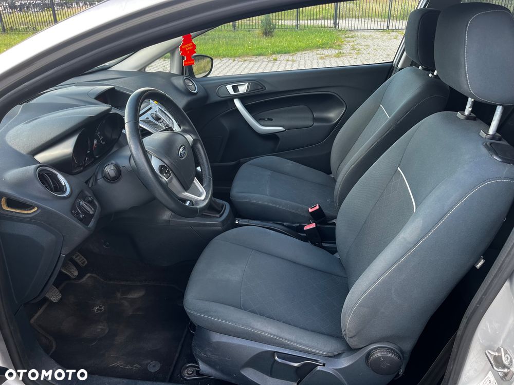 Ford Fiesta - 8