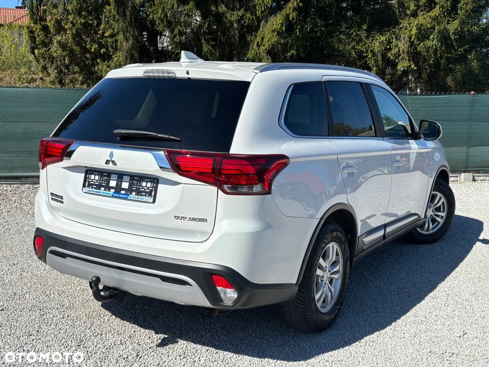 Mitsubishi Outlander 2.0 2WD Diamant - 9