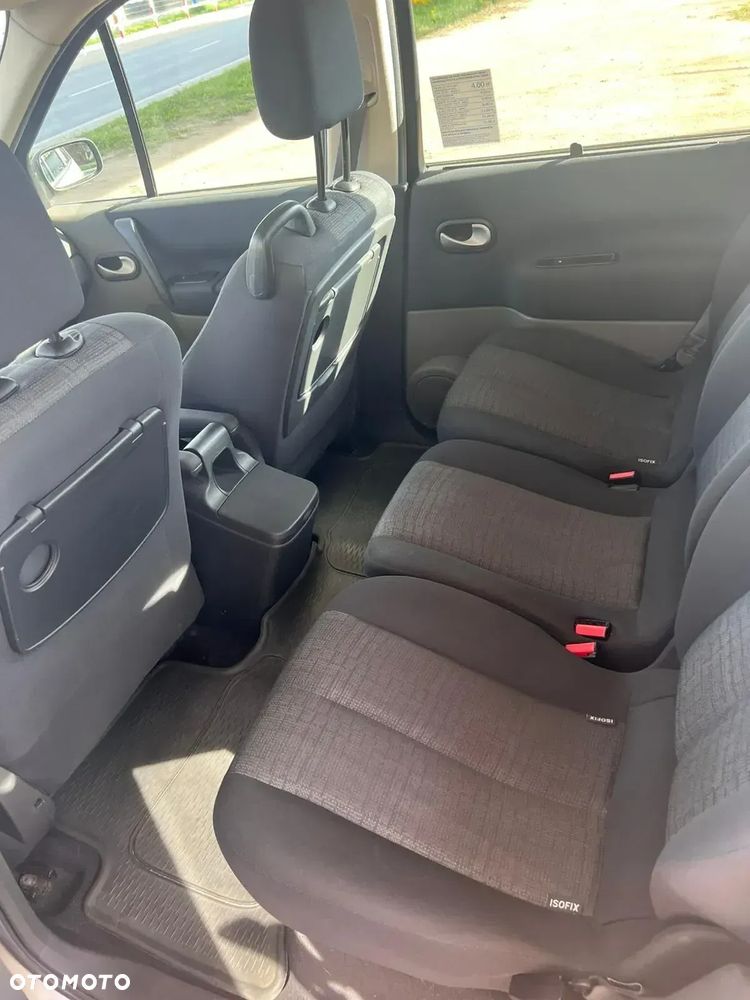 Renault Scenic 1.6 16V EXpression - 6