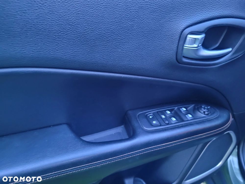 Jeep Compass - 15