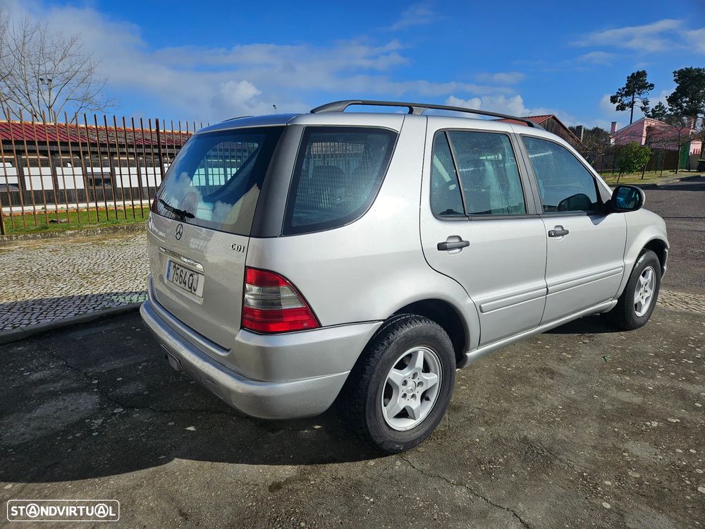 Mercedes-Benz ML 270 - 4