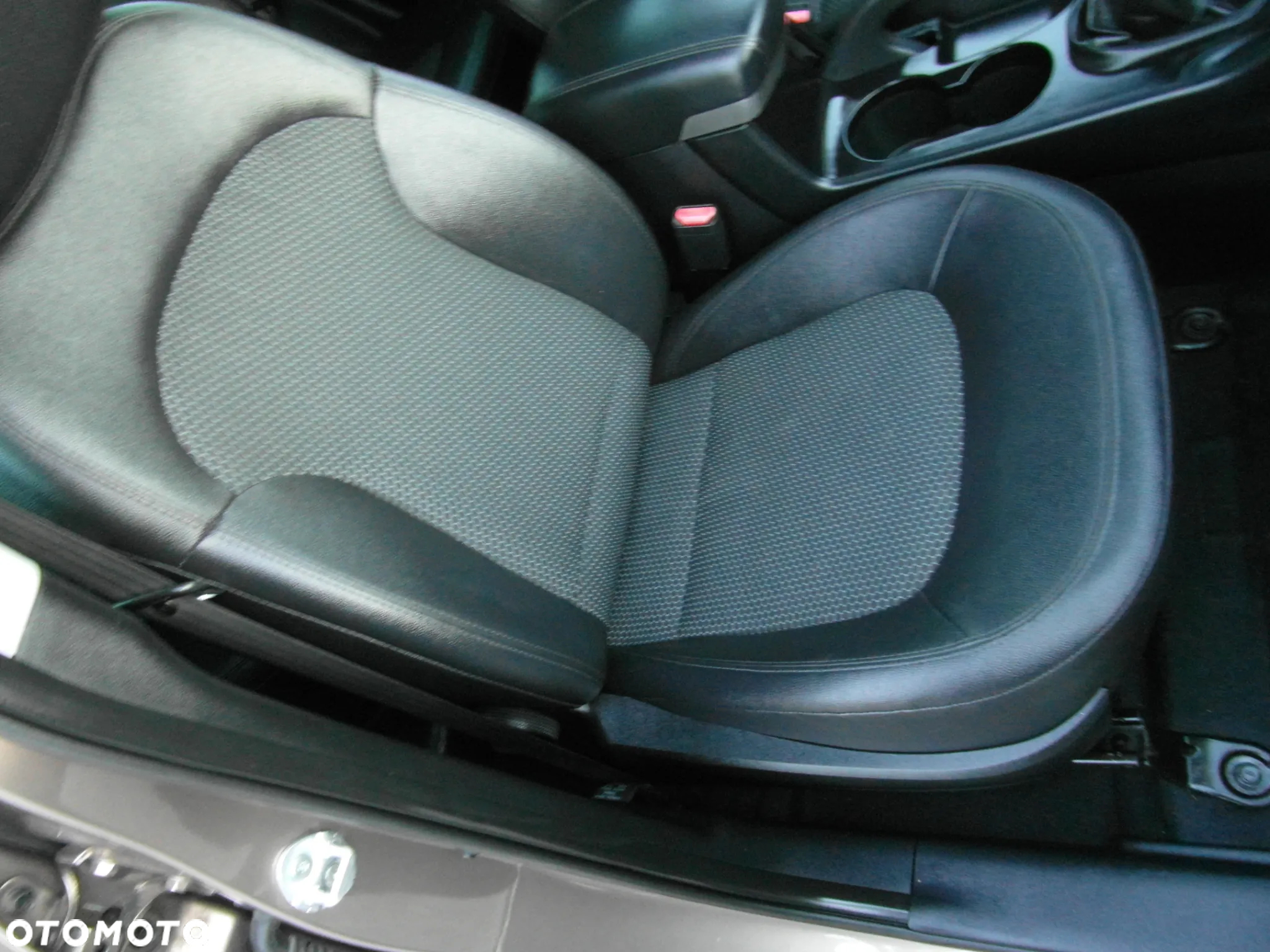 Hyundai ix35 1.6 GDI Premium 2WD - 17