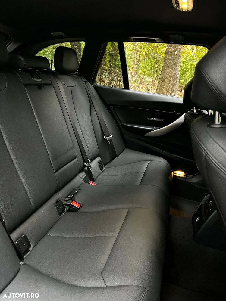 BMW Seria 3 318d Touring Aut. Sport Line - 26
