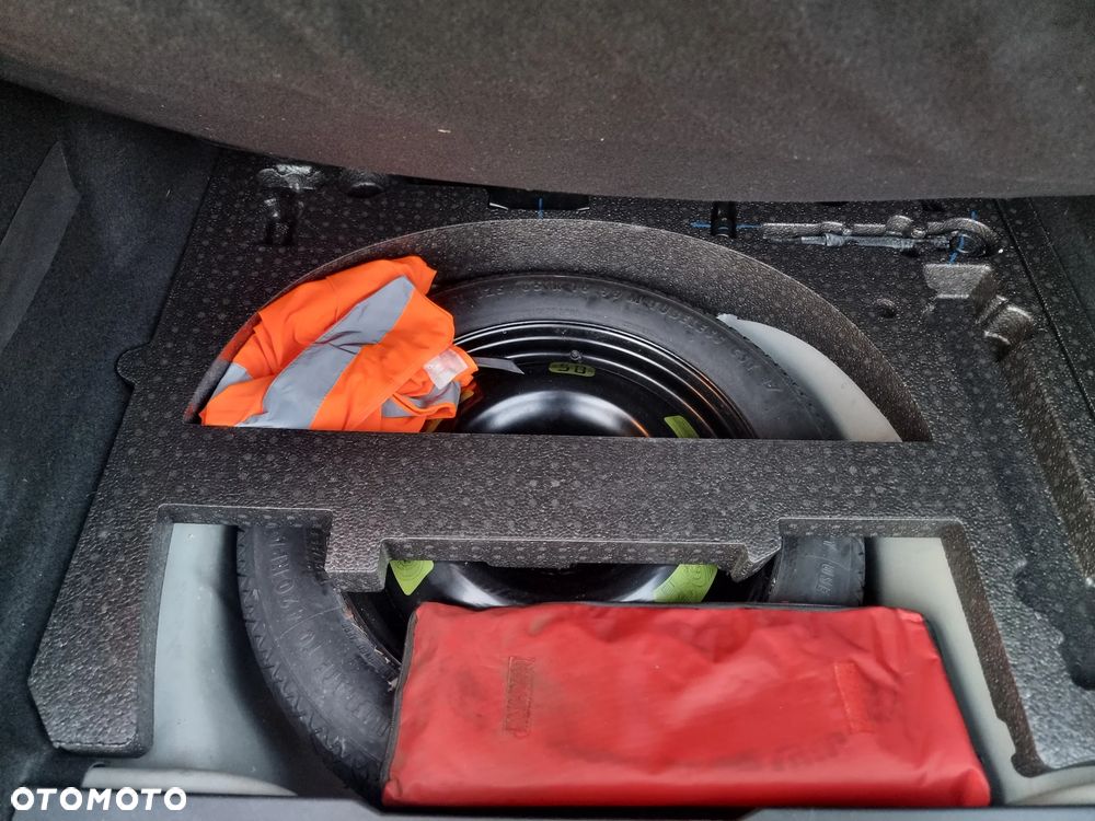 Peugeot 2008 BlueHDi FAP 120 STOP & START Crossway - 34