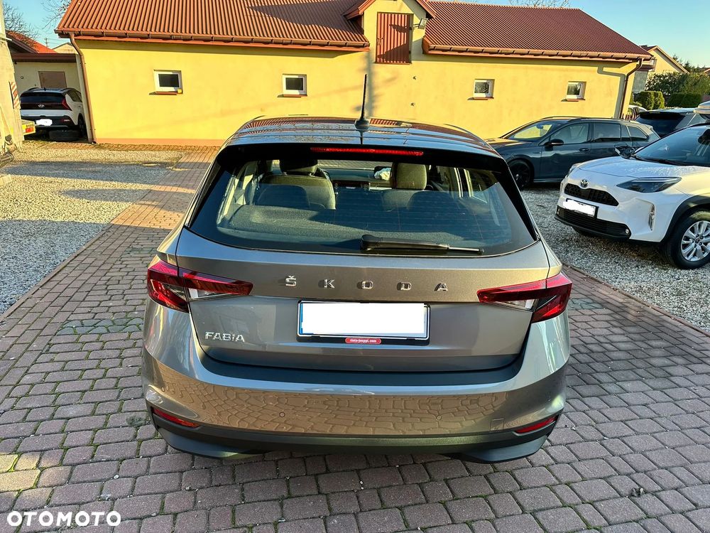 Skoda Fabia 1.0 TSI Ambition - 9
