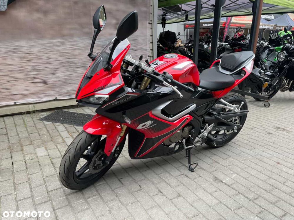 QJMOTOR SRK 125R - 2