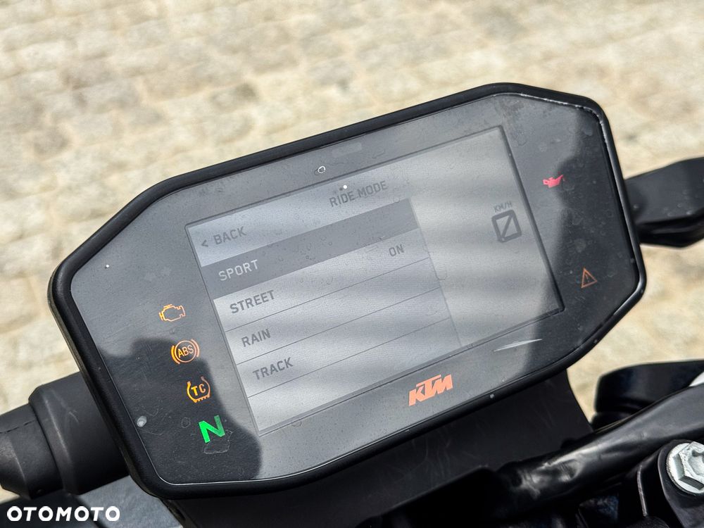 KTM Duke 790 - 36