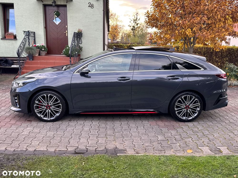 Kia ProCeed 1.6 T-GDI GT - 2