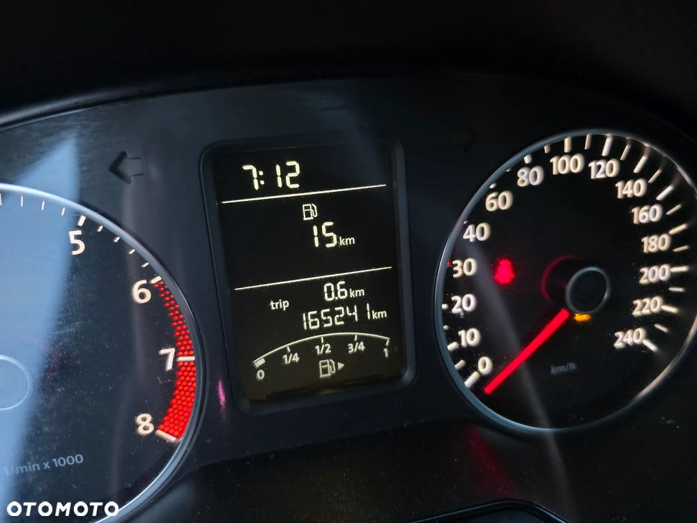 Volkswagen Polo 1.2 Comfortline - 22
