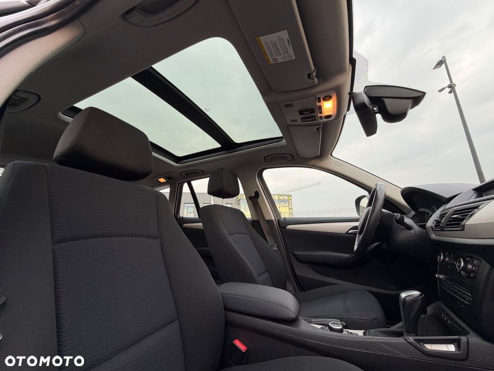 BMW X1 xDrive18d - 16