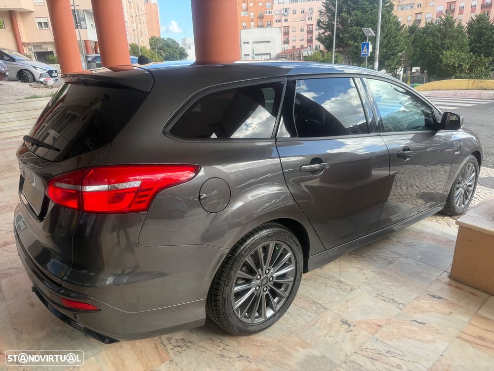 Ford Focus SW 1.5 TDCi ST-Line - 18