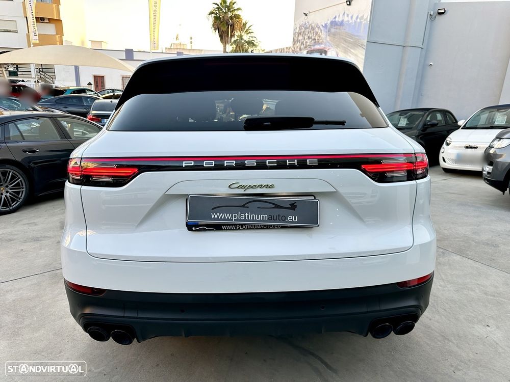 Porsche Cayenne E-Hybrid - 4