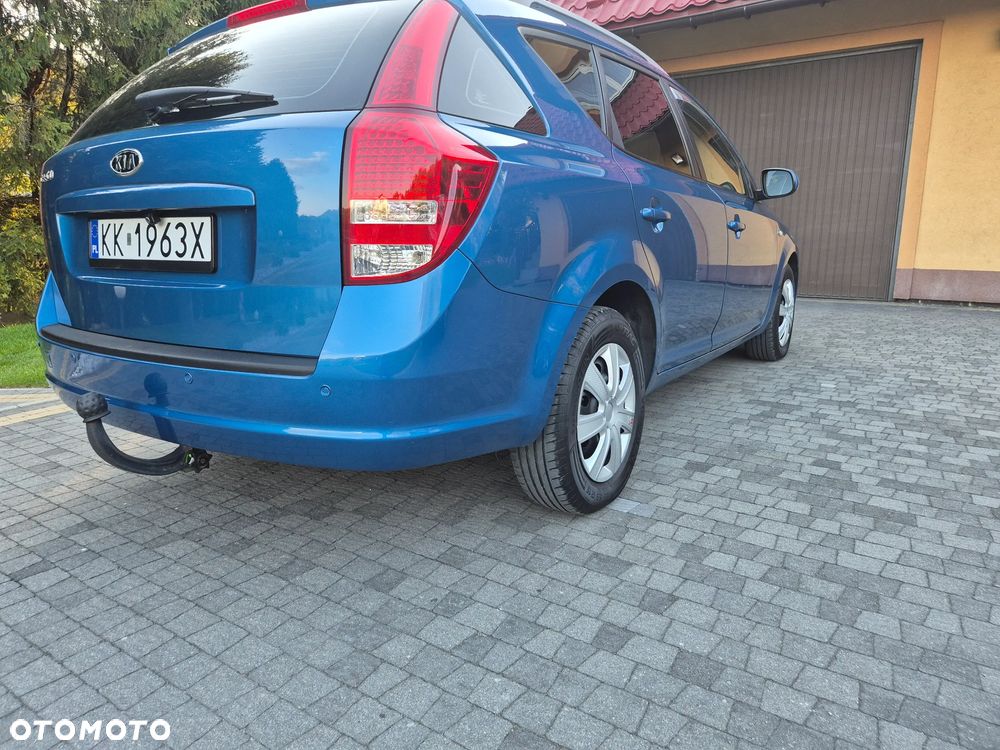 Kia Ceed - 19