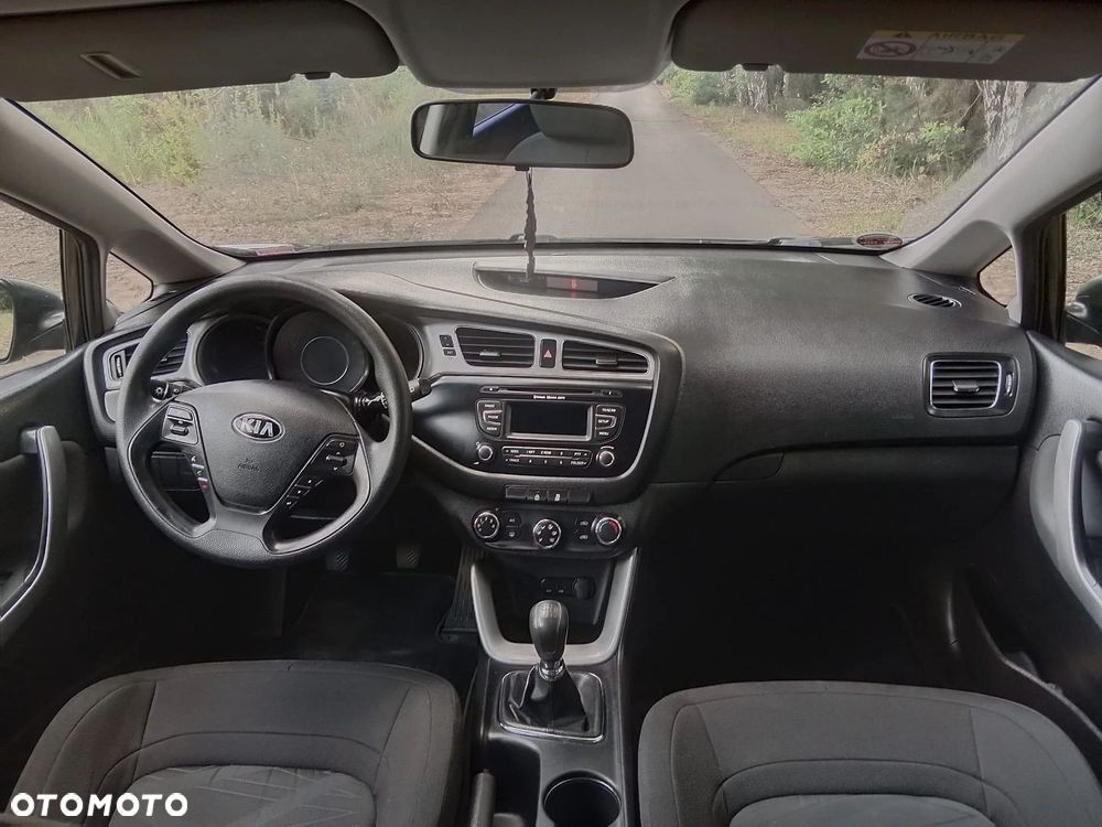 Kia Ceed - 9