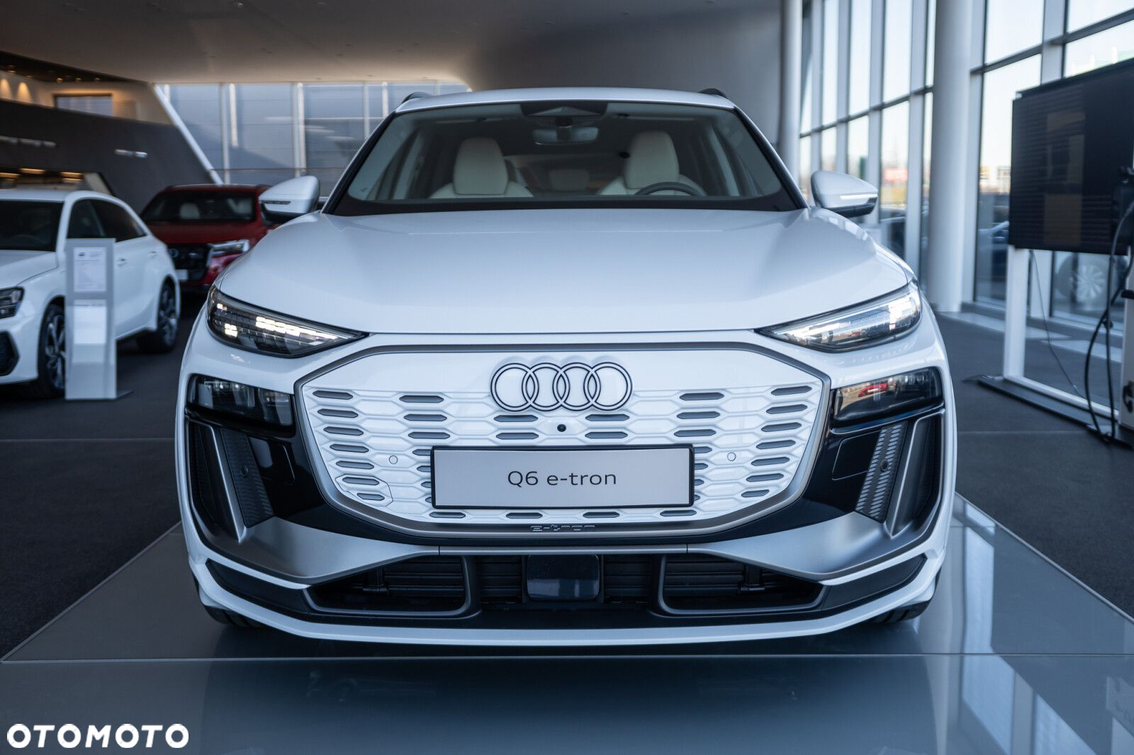 Audi Q6 e-tron - 2