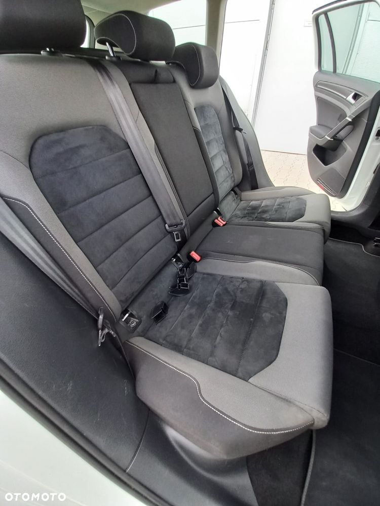 Volkswagen Golf Variant - 35