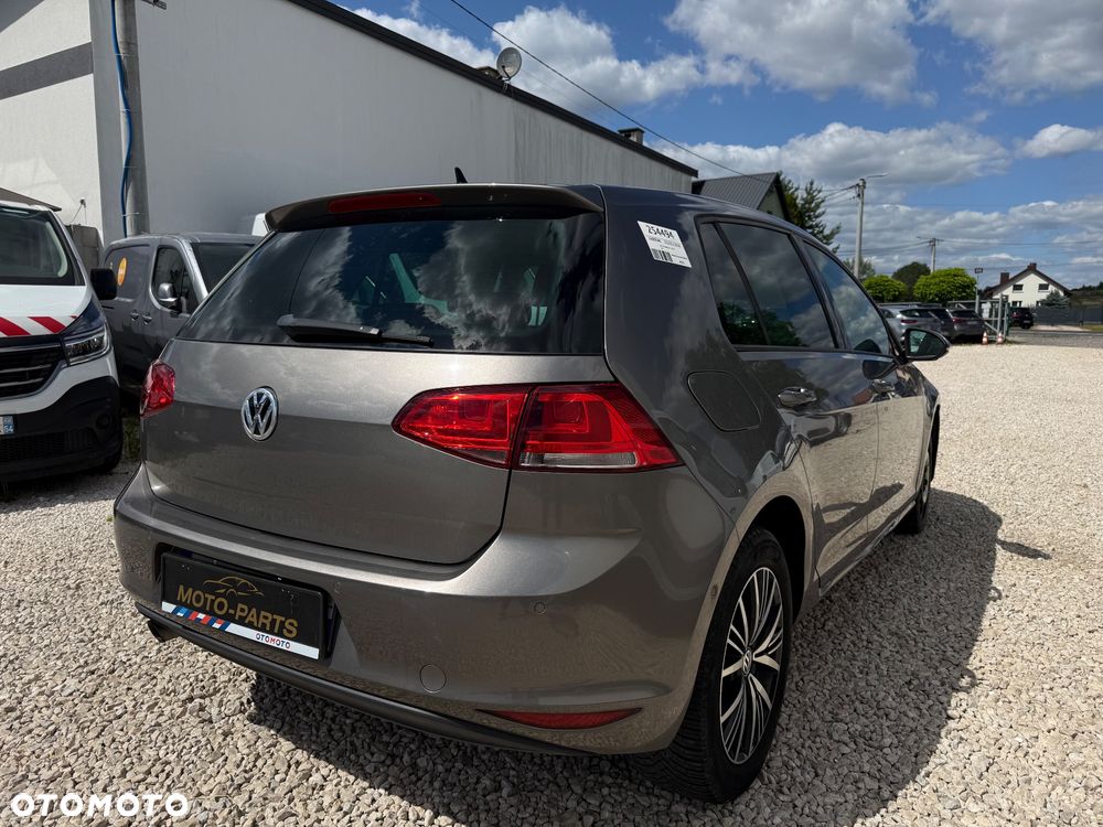 Volkswagen Golf - 3