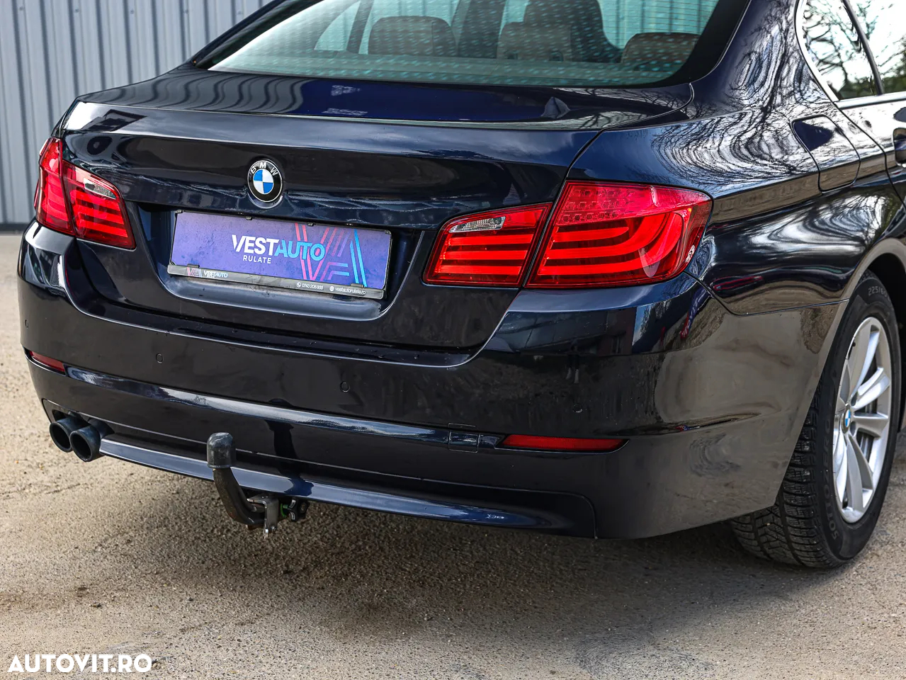 BMW Seria 5 520i Aut. - 38