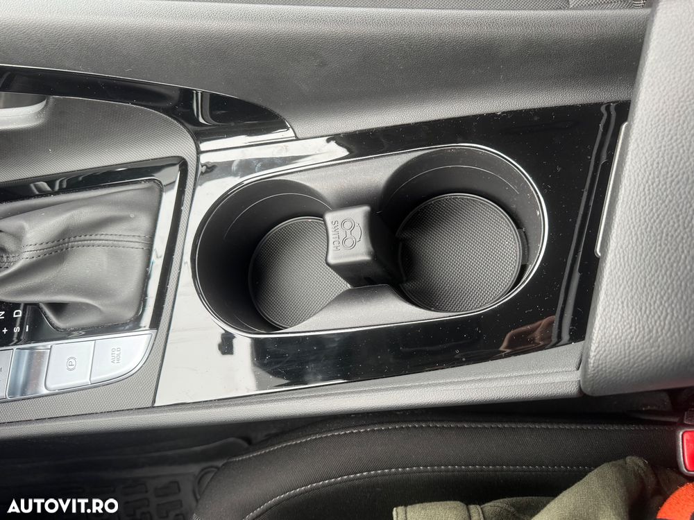 Hyundai Elantra 1.6 l 123 CP CVT Highway - 14