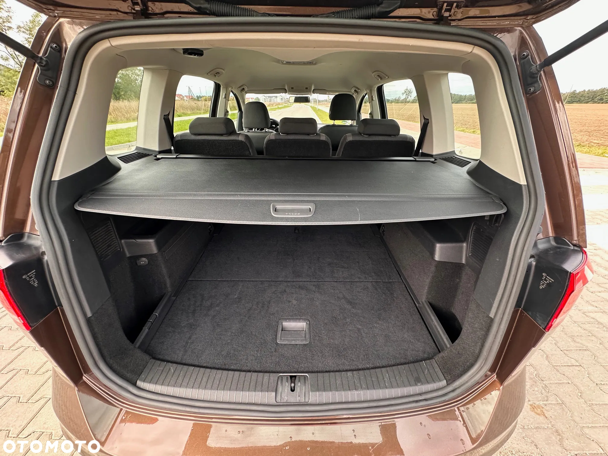 Volkswagen Touran 1.2 TSI (BlueMotion Technology) Trendline - 22