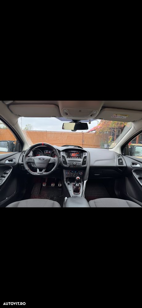Ford Focus 1.5 TDCi ST-Line - 27