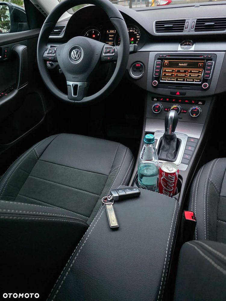 Volkswagen Passat 2.0 TDI Comfortline DSG - 13