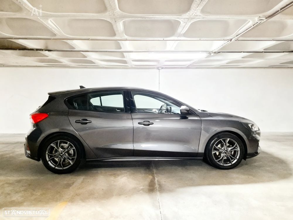 Ford Focus 1.0 EcoBoost Hybrid ST-LINE DESIGN - 6