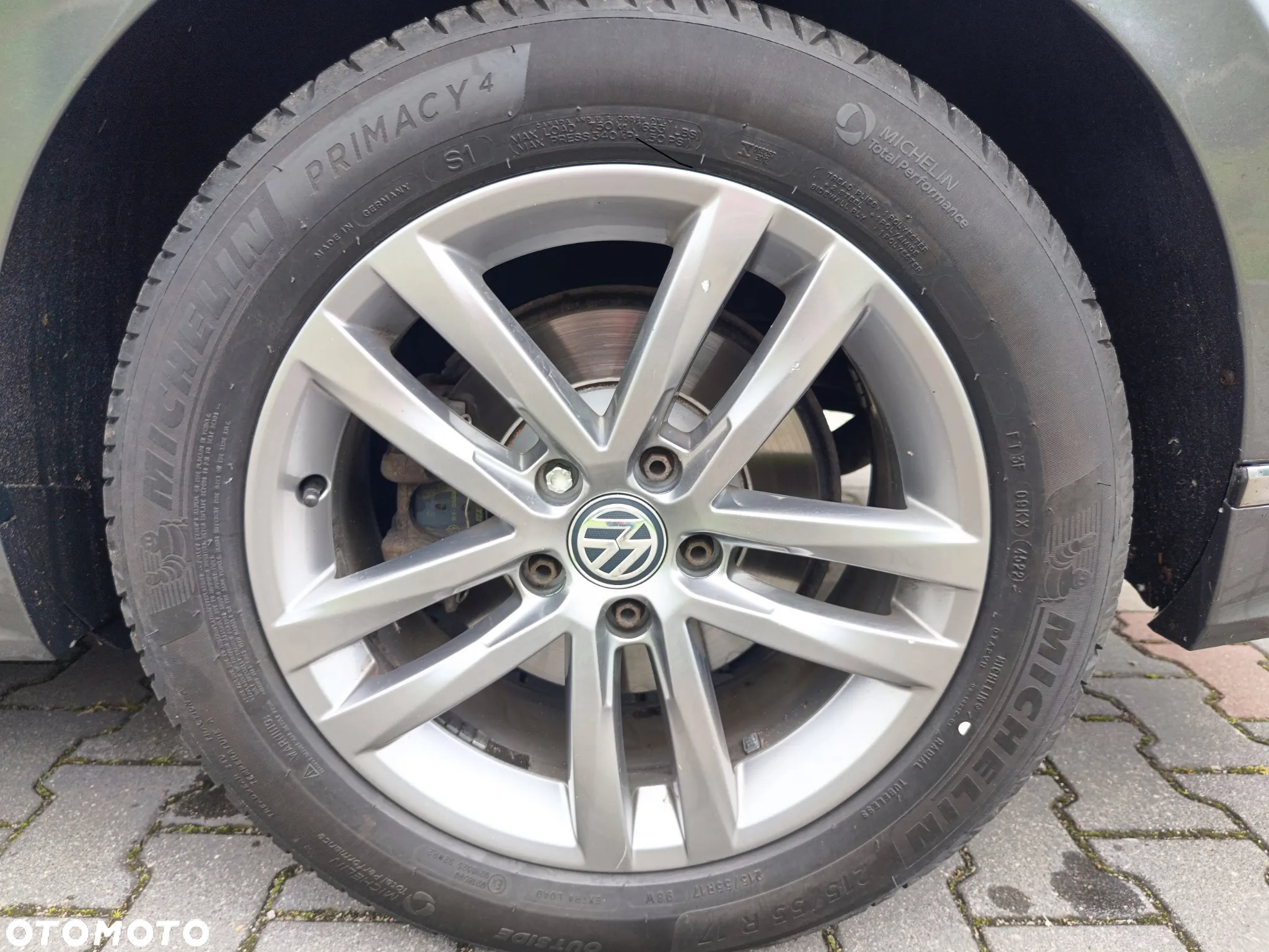 Volkswagen Passat - 15