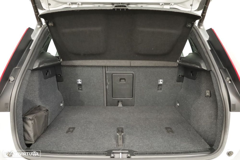 Volvo XC 40 1.5 T2 Core Auto - 23