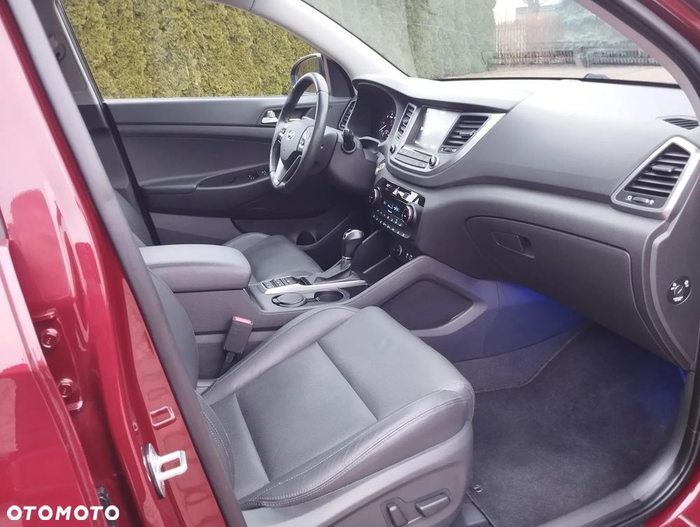 Hyundai Tucson 2.0 CRDI 4WD Automatik Premium - 17