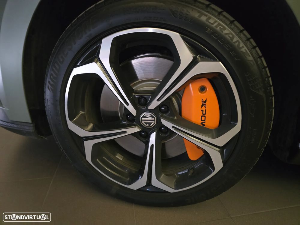 MG MG4 64 kWh XPower Luxury - 16