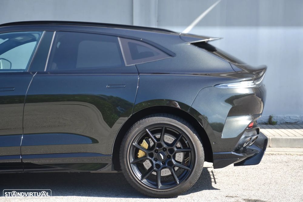 Aston Martin DBX 707 - 7