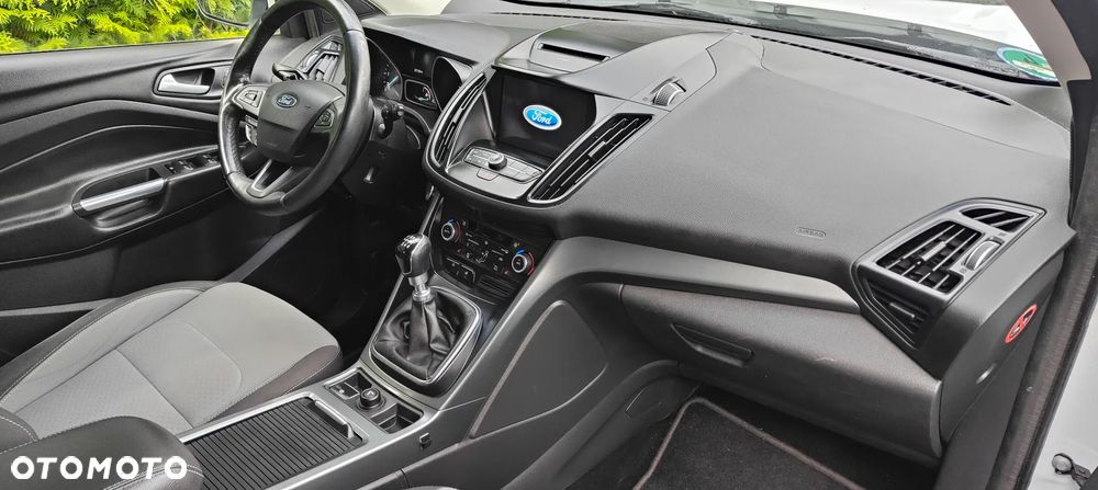 Ford Kuga 2.0 TDCi 2x4 Trend - 34