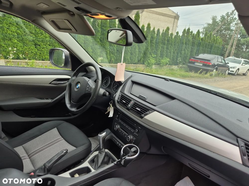 BMW X1 xDrive18d - 16