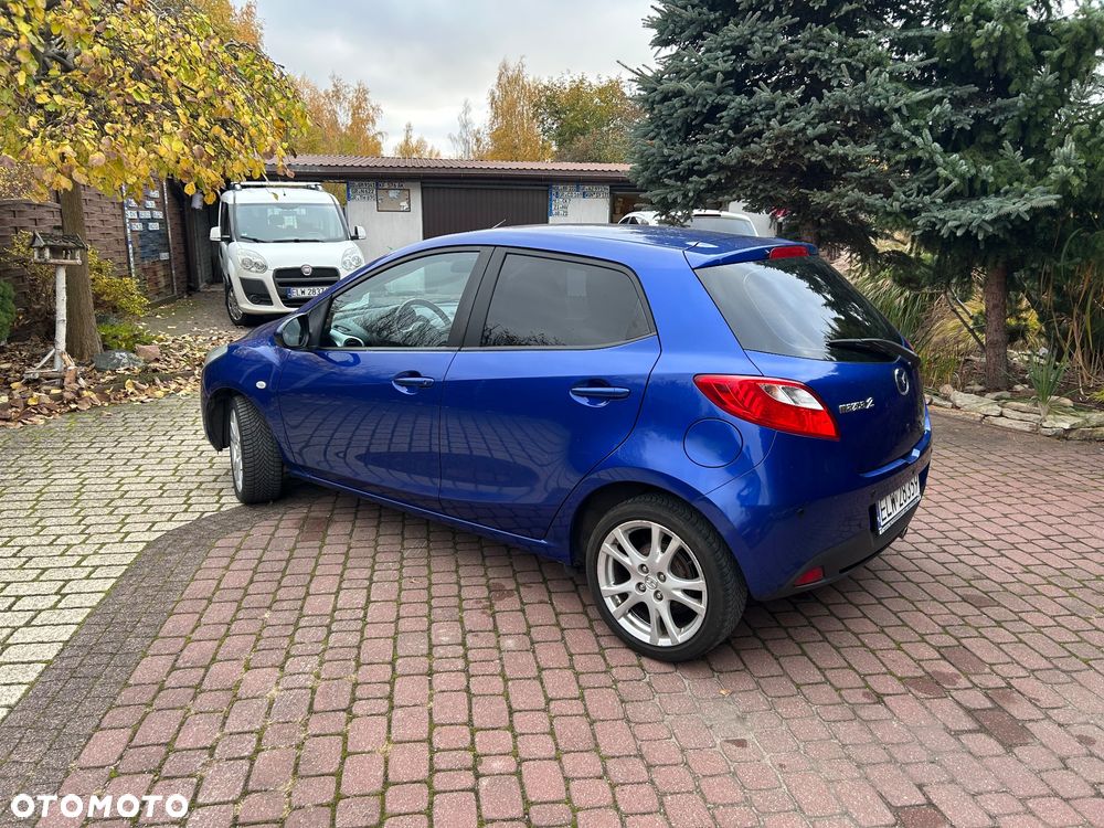 Mazda 2 - 13
