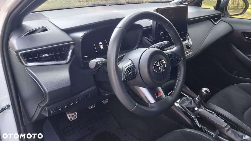 Toyota GR Corolla - 16