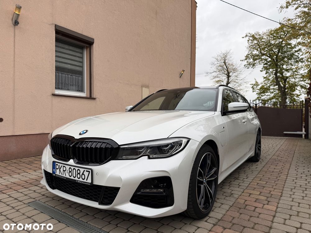 BMW Seria 3 2021 photo 3