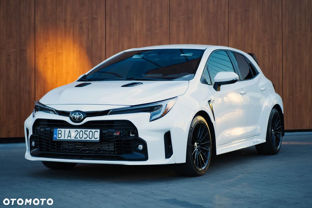 Toyota Corolla - 4