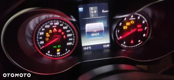 Mercedes-Benz GLC 300 4Matic 9G-TRONIC AMG Line - 17