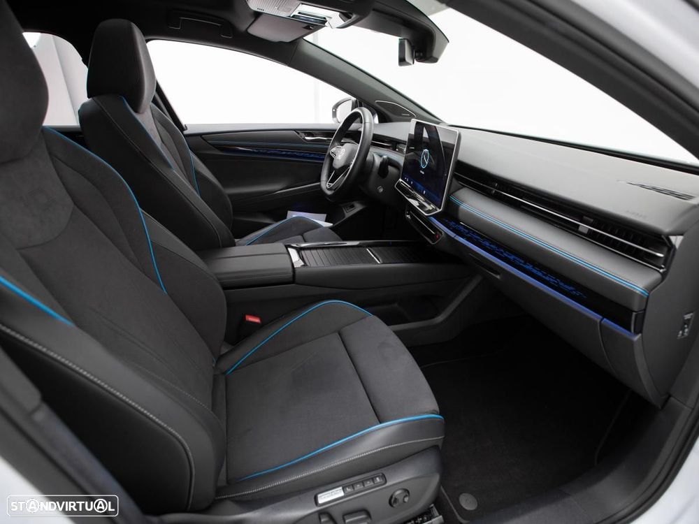 VW ID.7 Pro - 9