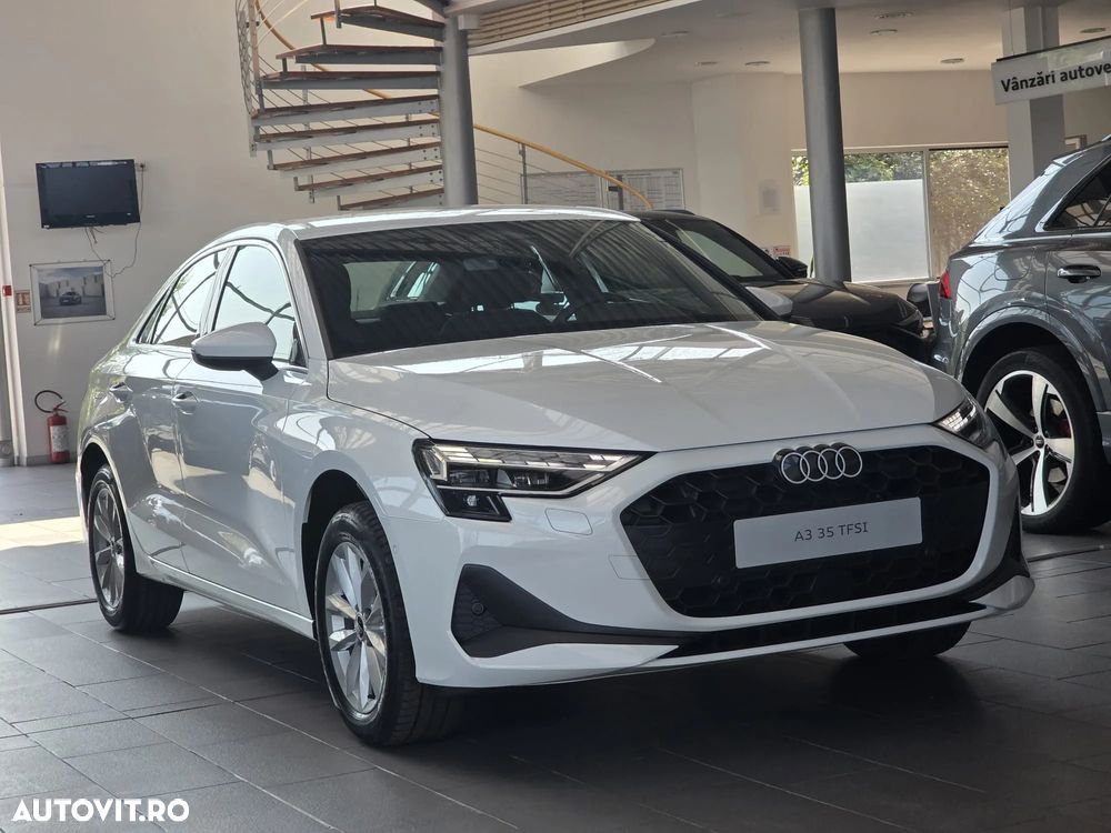 Audi A3 35 TFSI S tronic MHEV Basic - 2