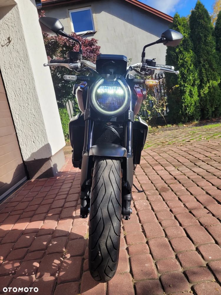 Honda CB - 20
