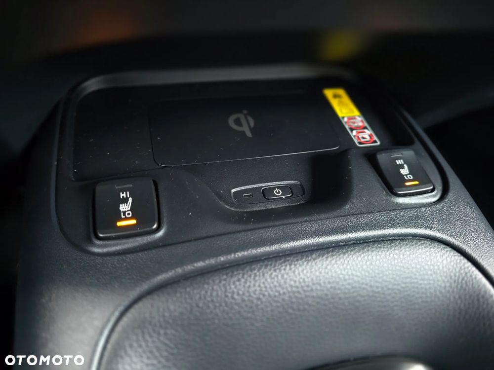 Toyota Corolla 2.0 Hybrid Comfort - 38