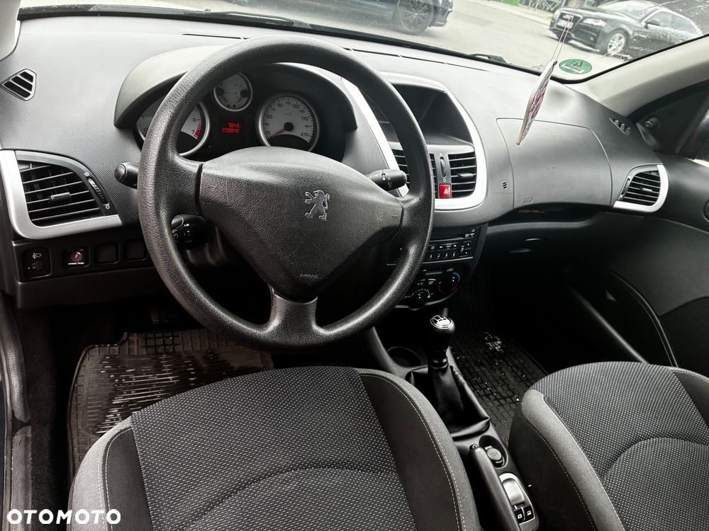 Peugeot 206 plus - 5