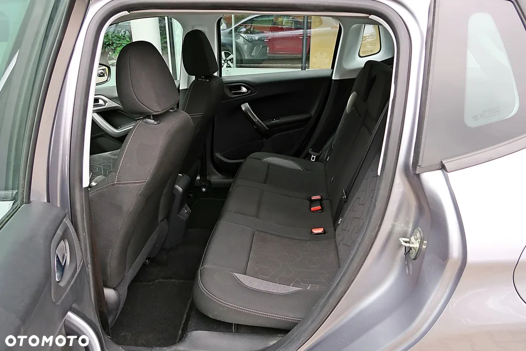 Peugeot 2008 PureTech 82 Active - 12