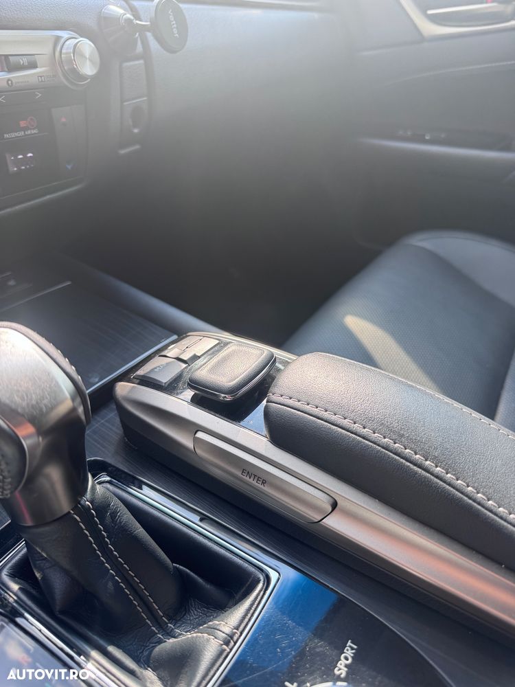 Lexus Seria GS - 18