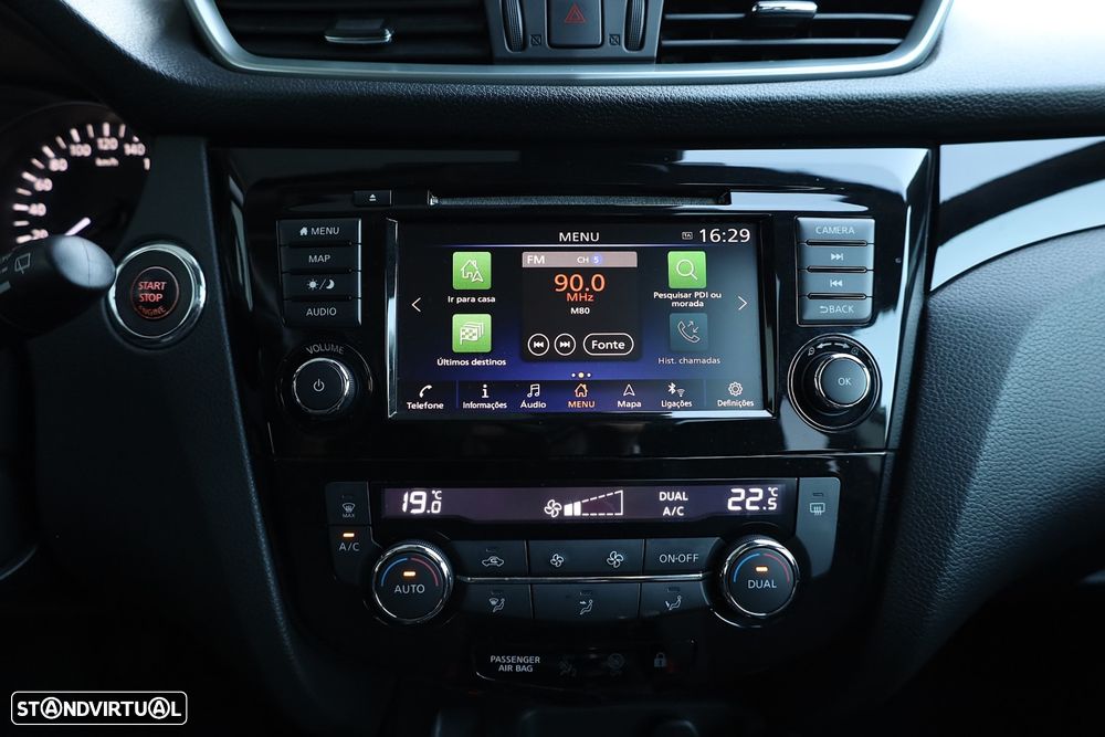 Nissan Qashqai 1.5 dCi N-Connecta J18 - 25