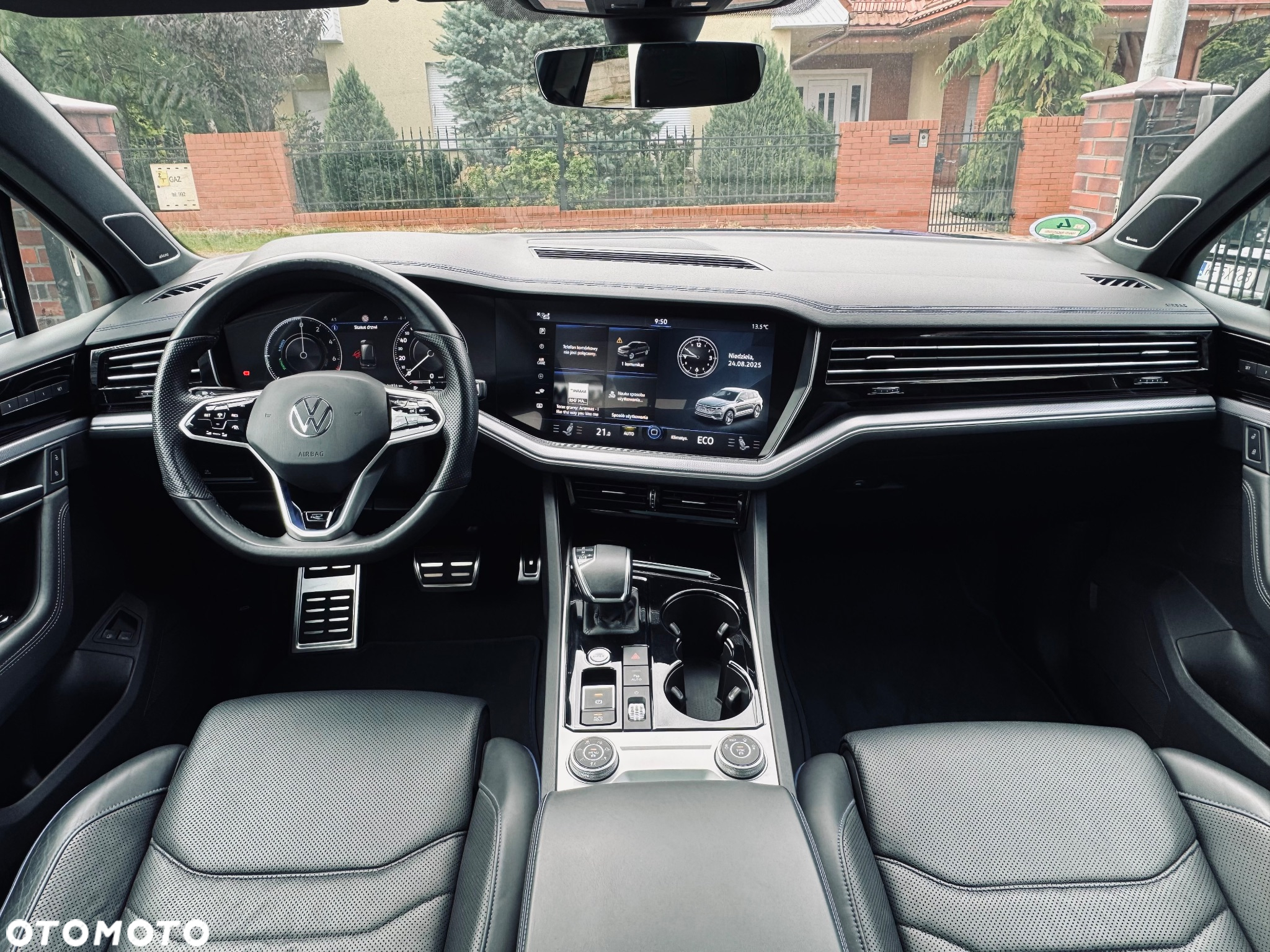 Volkswagen Touareg - 12